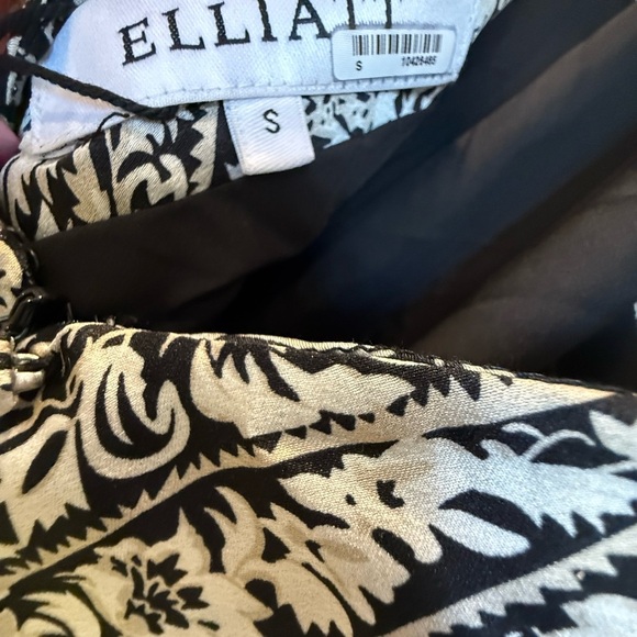 Elliatt Autonomy Maxi Dress In Black/White NWT - Picture 9 of 10